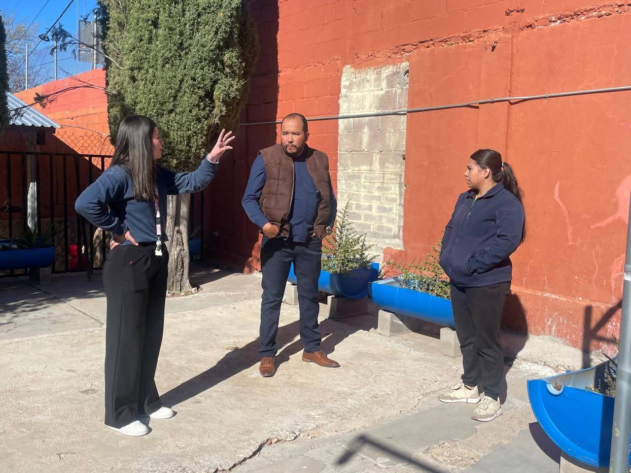 Recorre Educación Municipal planteles de Nogales