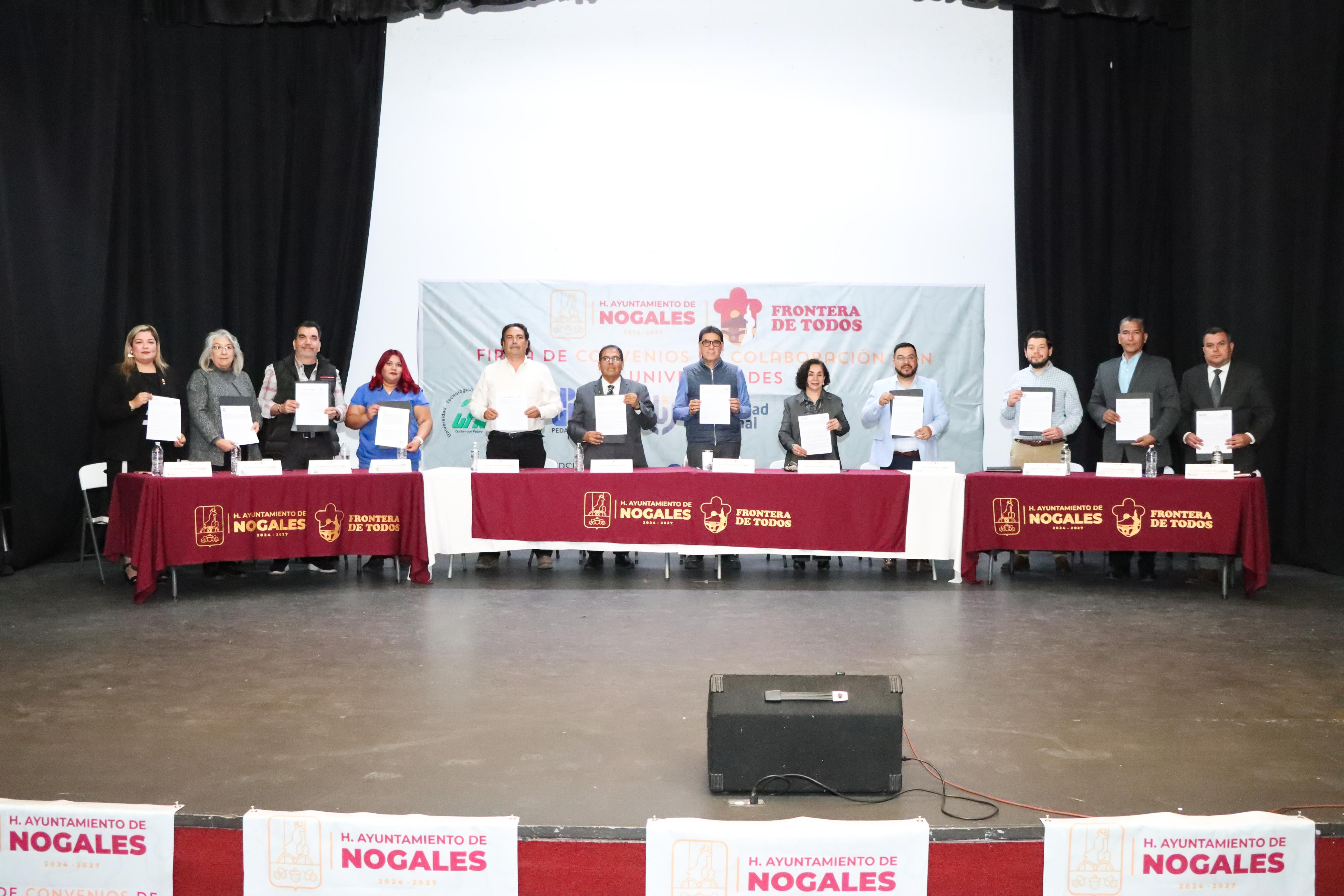 Firman convenios para impulsar talento joven