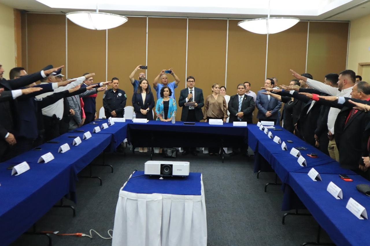 NUESTRO COMPROMISO ES EL TRABAJO EN EQUIPO:JFGN