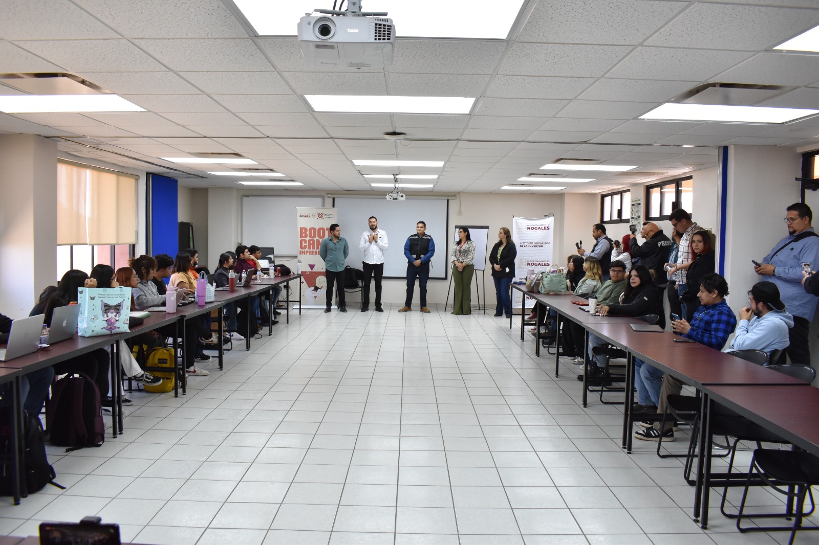 Realizan con éxito el Bootcamp Emprendedor